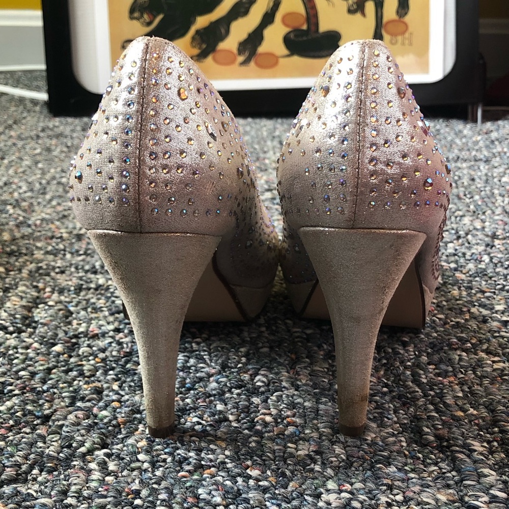 Manhattan Collection Heels - Picture 2 of 6
